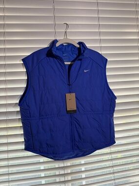 Nike Women’s Blue Puffer Vest